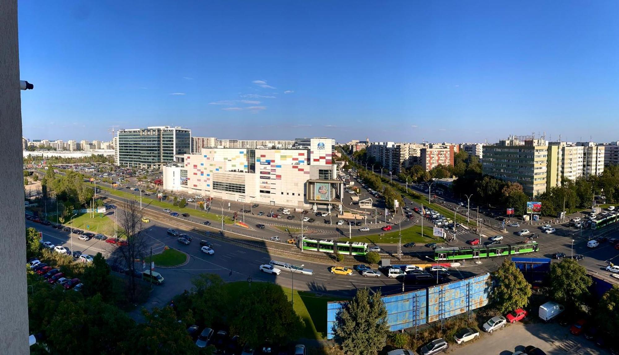 Piazza Vista - Granvia Park Apartment Bukares Bagian luar foto