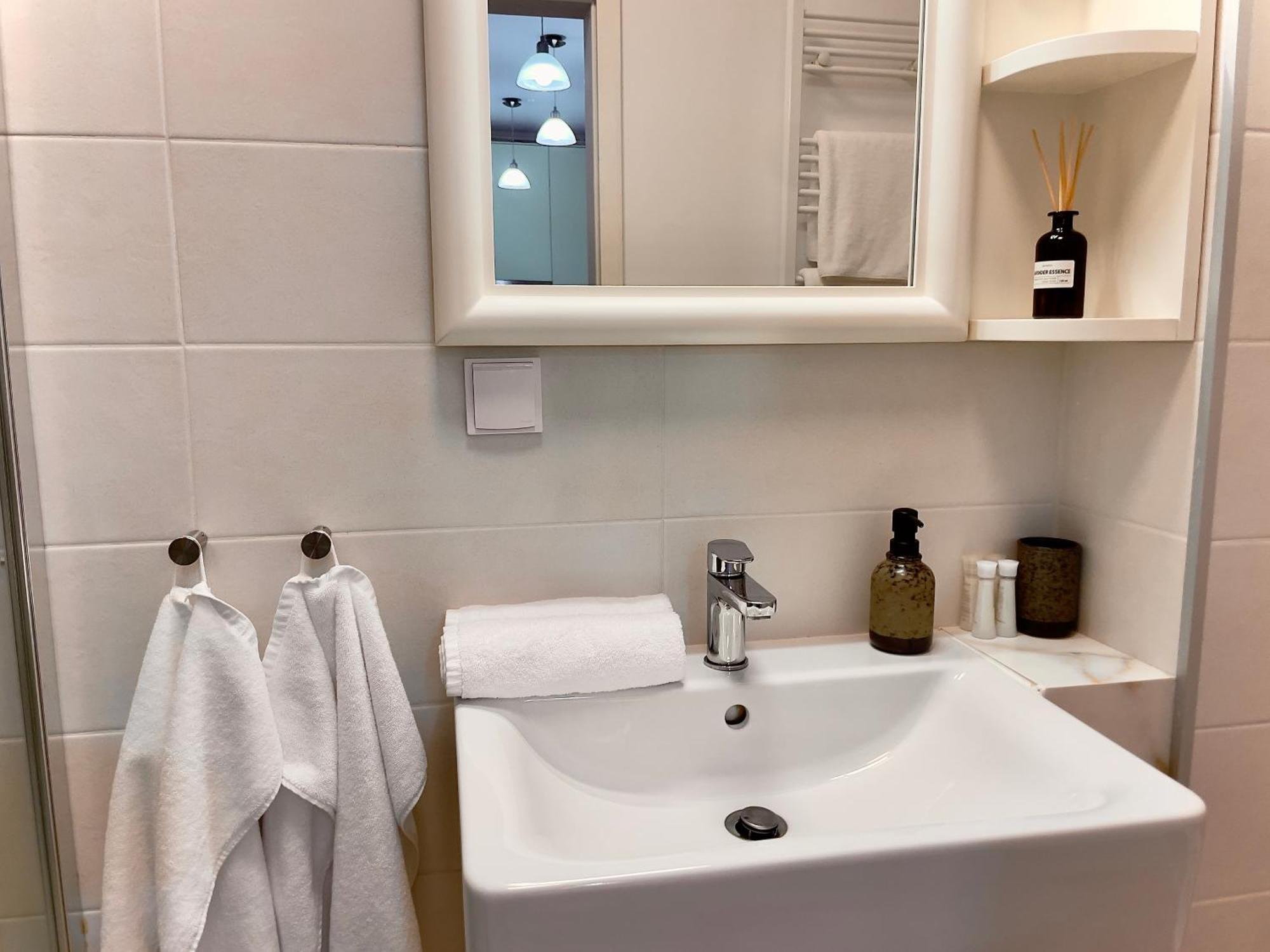 Piazza Vista - Granvia Park Apartment Bukares Bagian luar foto