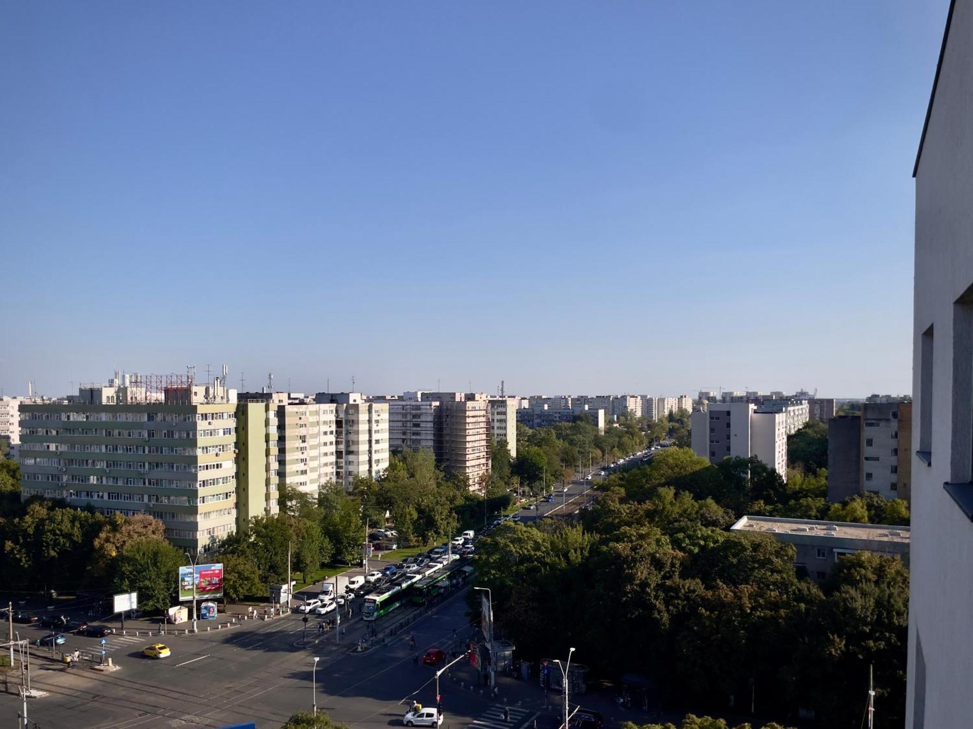 Piazza Vista - Granvia Park Apartment Bukares Bagian luar foto